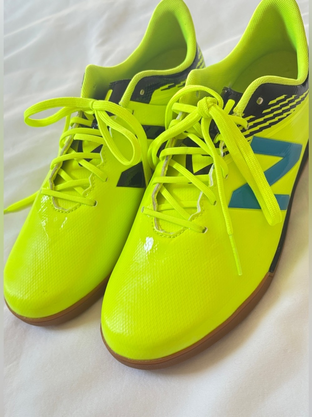 New Balance Furon Indoor Soccer Futsal Shoes Mens 8.5 Neon Yellow EU 42